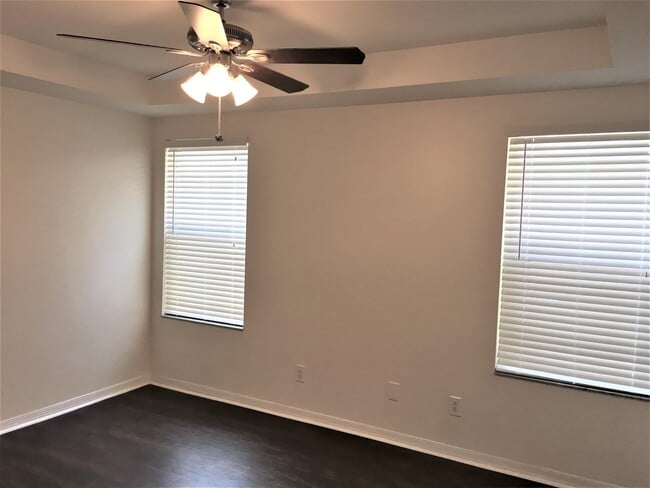 Building Photo - 8535 Quarter Horse Dr