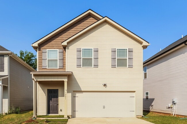 Building Photo - 1221 Catawba Way