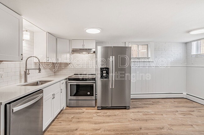 Photo - 1532 Perry St Apartment