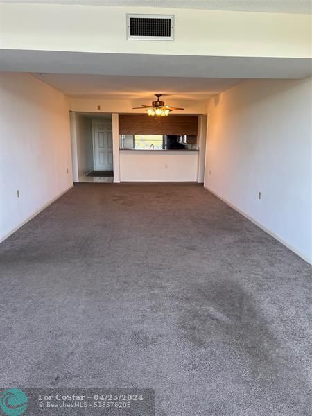 Building Photo - 1526 Whitehall Dr