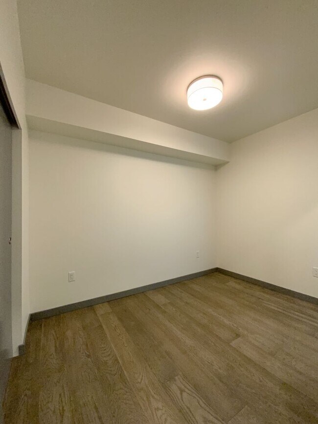 11903 NE 128th St Unit 413, Kirkland, WA 98034 Apartments in Kirkland