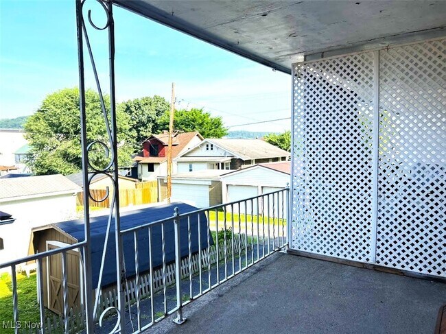 Foto del edificio - 2201 Pleasant Ave