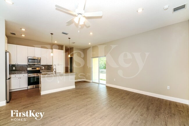 Foto del edificio - 446 Reading St SE