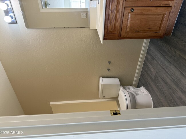 Foto del edificio - 1672 S 234th Ln