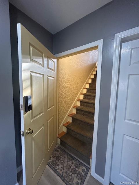 Foto del edificio - 40 S Bayles Ave