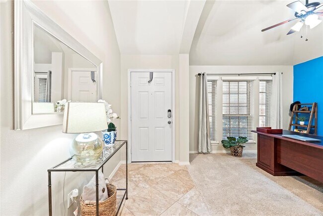 Building Photo - 4014 Calaway Oaks Ln