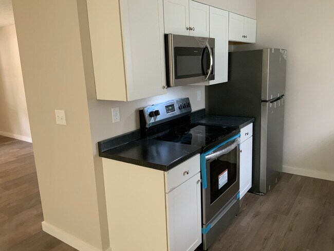 Kitchen - 215 W Miami St