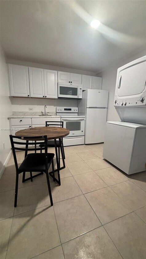 Foto principal - 14392 SW 95th Terrace