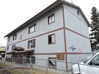Building Photo - 216 N Flower St