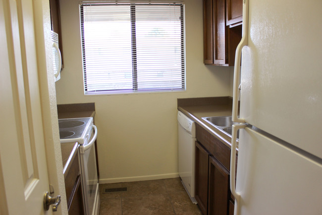 2 BR Flat Kitchen - Union Village Apartments