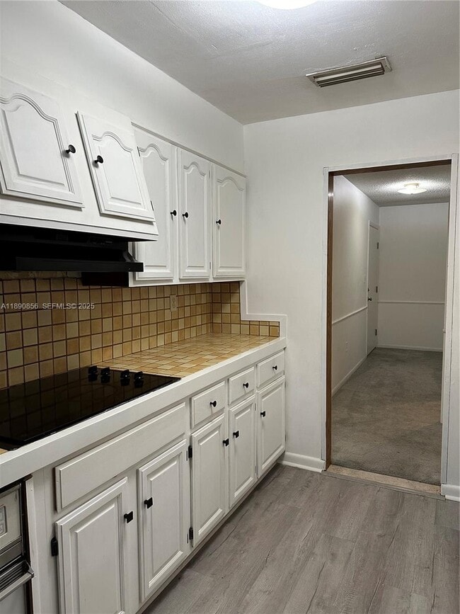 Foto del edificio - 2816 SW 14th Dr