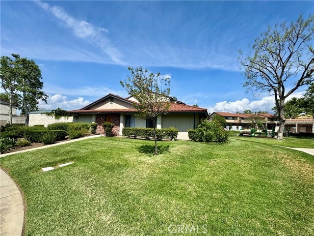 Foto del edificio - 9837 Vail Dr