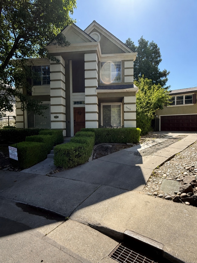 Building Photo - 9448 Cedarview Way