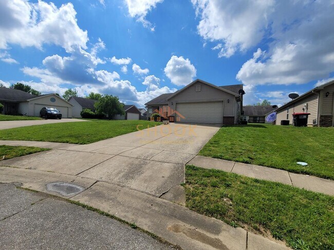 Building Photo - West Lafayette 3 BR Home on Cul-de-sac