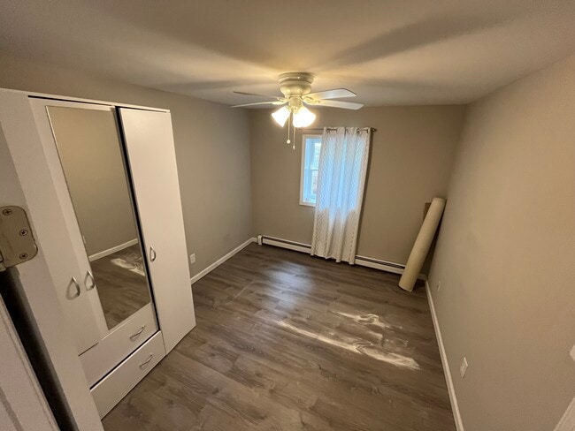 Building Photo - 40 Old Northport Rd