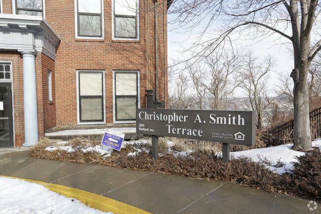 Foto del edificio - Christopher A. Smith Terrace Senior Living