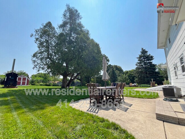 Foto del edificio - 1025 Canterbury Ln