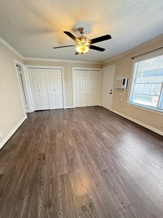 Foto del edificio - 731 Columbia St