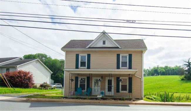 Building Photo - 233 N Main St