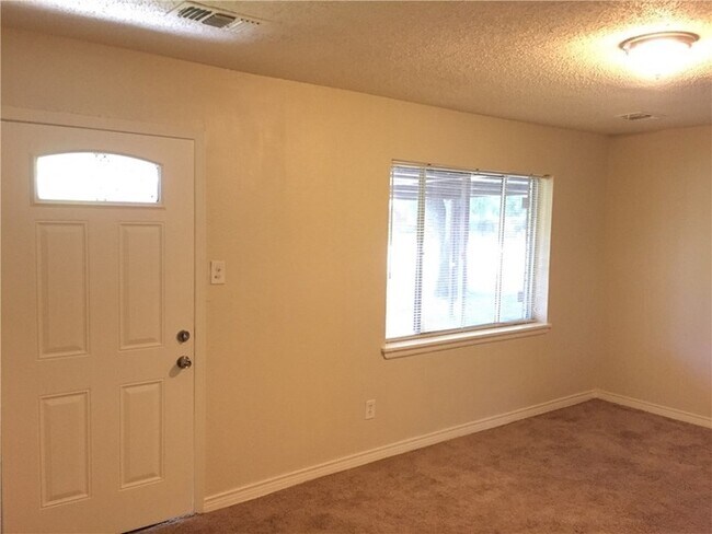 Foto del edificio - 707 Jack St