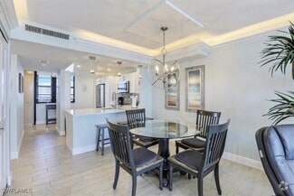 Building Photo - 440 Seaview Ct