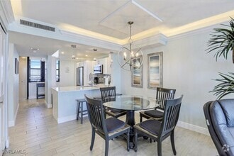 Building Photo - 440 Seaview Ct