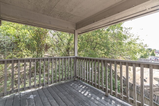 Building Photo - 1829 Rawhide Loop