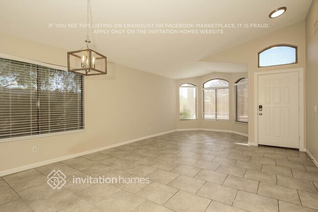 Building Photo - 375 N 167th Dr