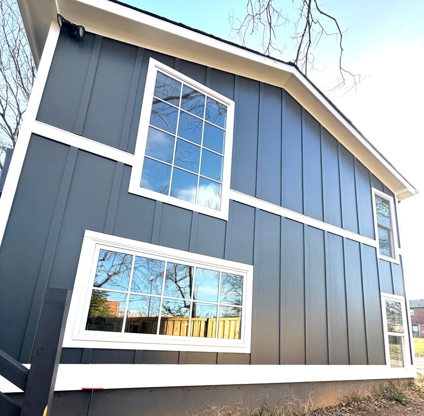 Building Photo - Eden