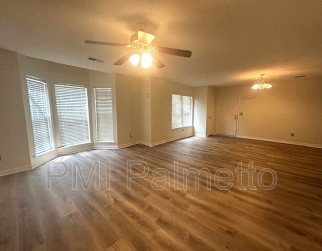 Building Photo - 61 Battery Walk Ct