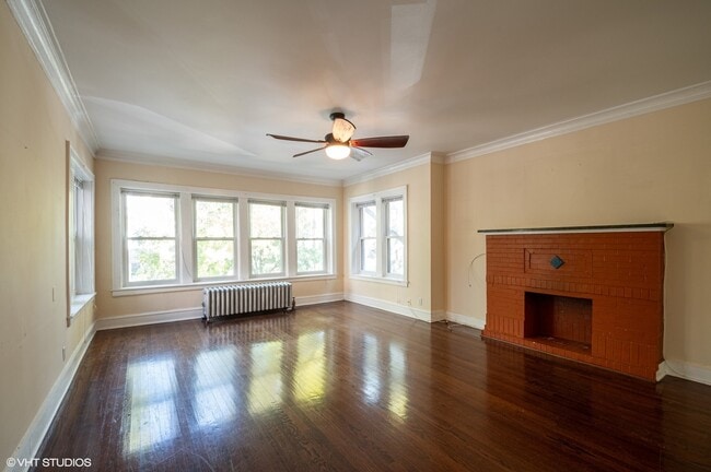 Building Photo - 6424 N Francisco Ave