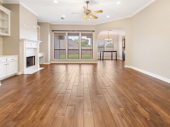 Building Photo - 102 Revere St