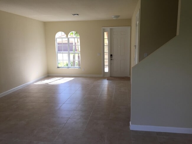 Building Photo - 4807 Capital Dr