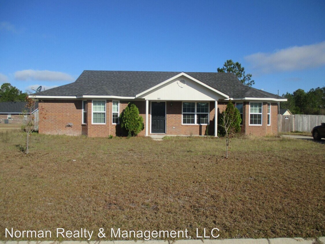 Foto principal - 4 br, 2 bath House - 801 Waterfield Dr