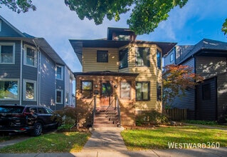 Building Photo - 4037 N Hamlin Ave Building Photo - 4037 N Hamlin Ave