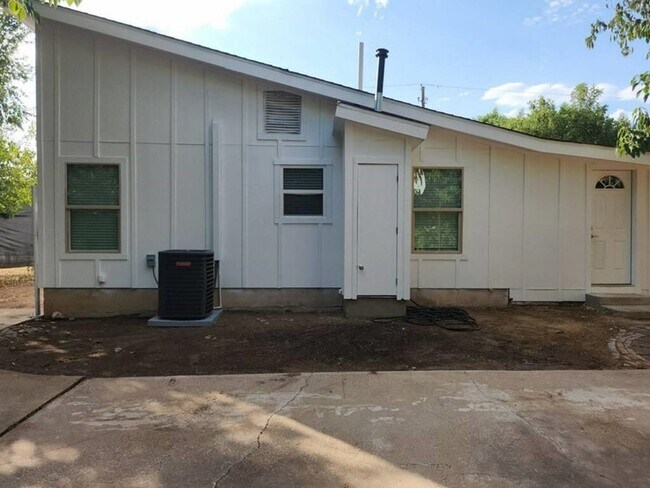 Foto del edificio - East Austin Remodel
