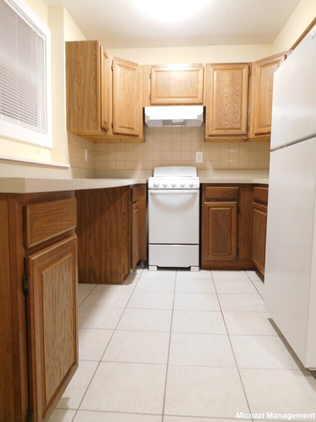 Primary Photo - 121 Ash St
