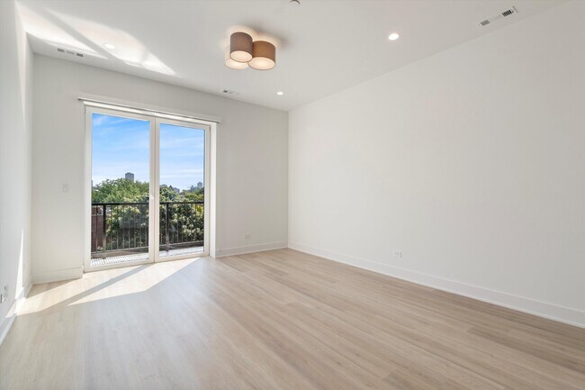 Foto del edificio - 3821 N Ashland Ave