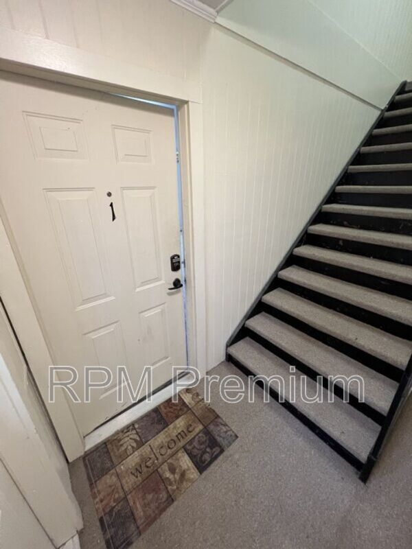 Foto del edificio - 4547 Alvin Dark Ave