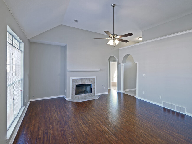 Photo - 3 bed, 2 bath with a Bonus room House