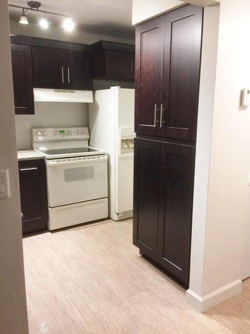 Building Photo - 205 Foxtail Dr