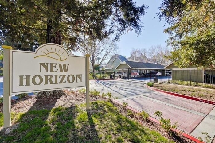 Primary Photo - BEAUTIFUL 2bd/2ba Condo In Peaceful Setting