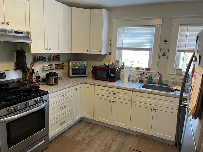 Foto del edificio - 100 Alpine St