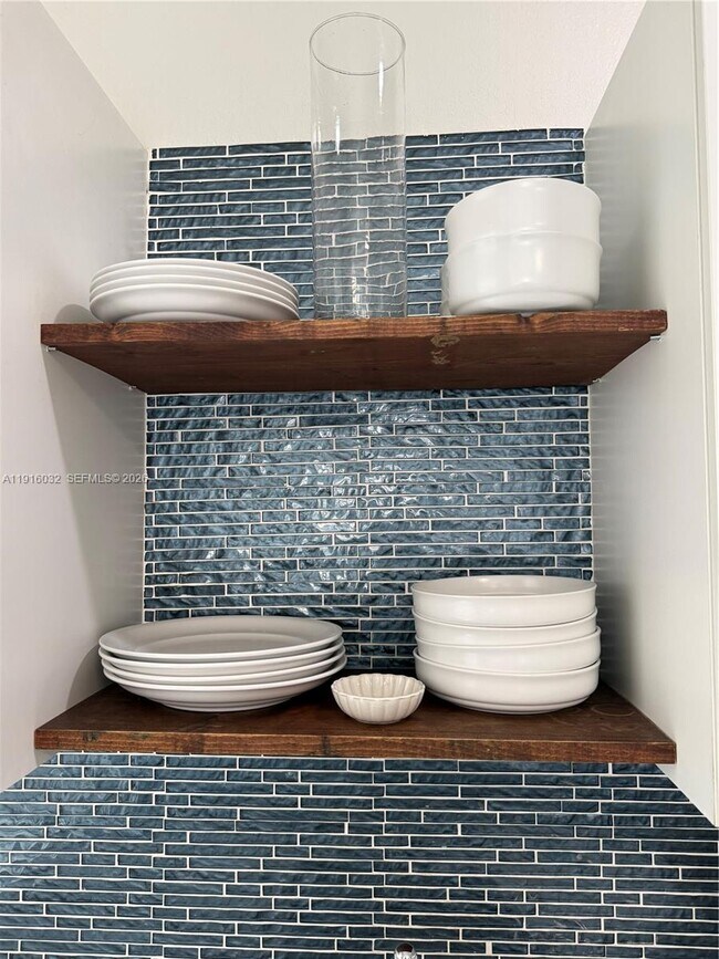 Foto del edificio - 723 2nd St