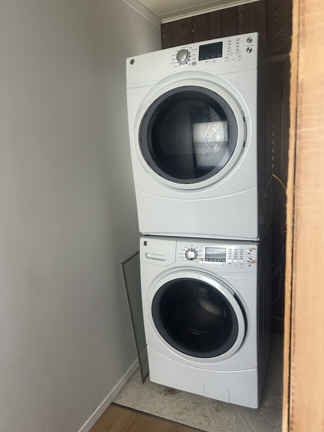 2754 A Ave NE, Cedar Rapids, IA 52402 House Rental in Cedar Rapids