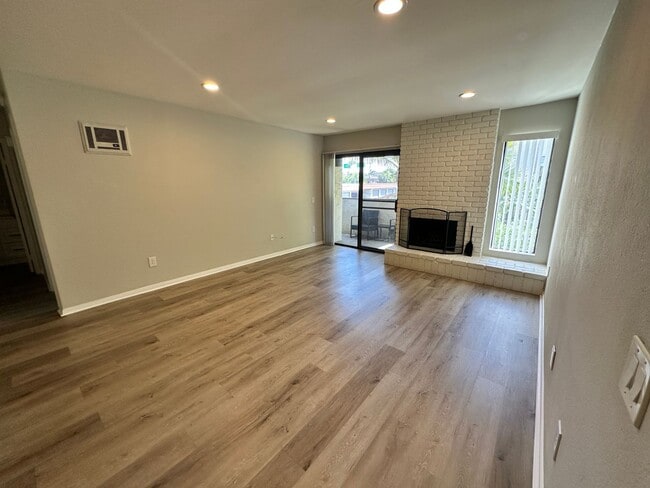 Building Photo - 1BR/1BA in Gated Community w/ Garage + In-Unit Laundry | Prime Chula Vista Location (91910)
