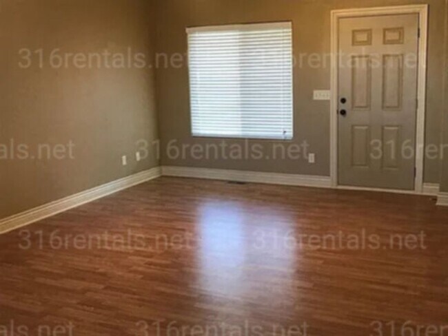 Foto del edificio - 8462 Granite Ct