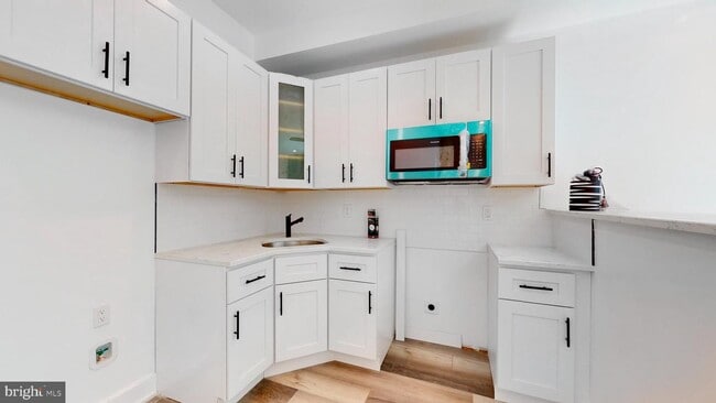 Building Photo - 651 N 16th St