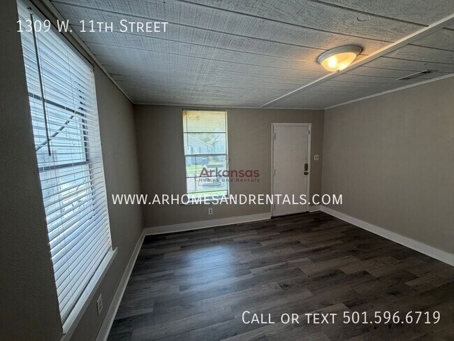Foto del edificio - 1309 W 11th St