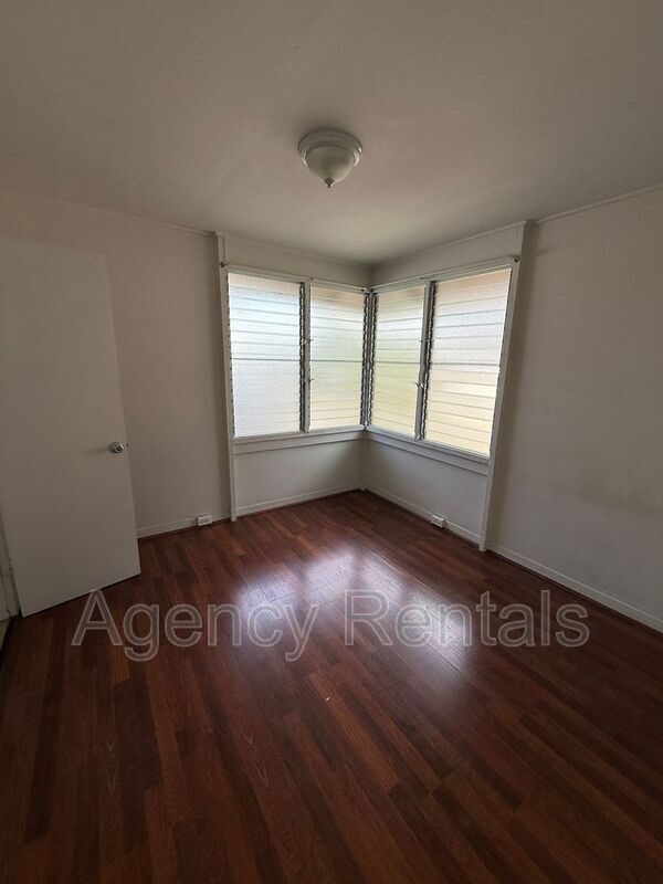 Foto del edificio - 1141 Rycroft St